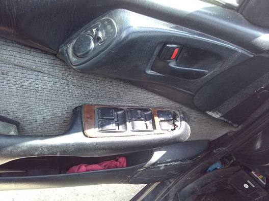 94 MODEL TOYOTA CORONA ÇIKMA KAPI KOLU GÜVEN TOYOTA 'DA